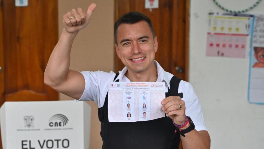 Ecuador elige a su presidente más joven, Daniel Noboa, con un respaldo del 52,3% de los votos Ecuador elige a su presidente más joven, Daniel Noboa, con un respaldo del 52,3% de los votos