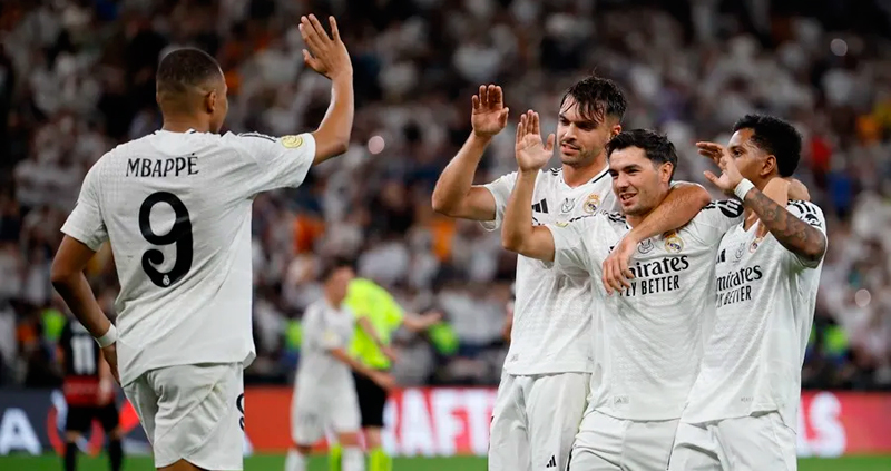 La victoria del Real Madrid ante el Mallorca depara un nuevo clásico en la final de la Supercopa La victoria del Real Madrid ante el Mallorca depara un nuevo clásico en la final de la Supercopa